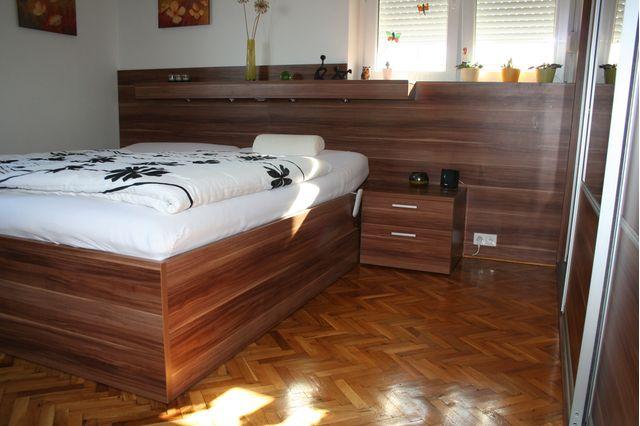Spálňa 3 - posteľ + skrinky